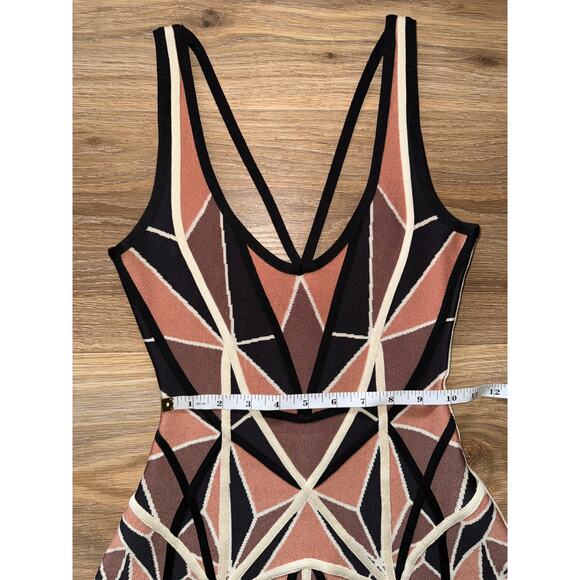Herve Leger Brown Geometric Patchwork Jacquard Knit Hazel Mini Dress -size XXS - Picture 4 of 12